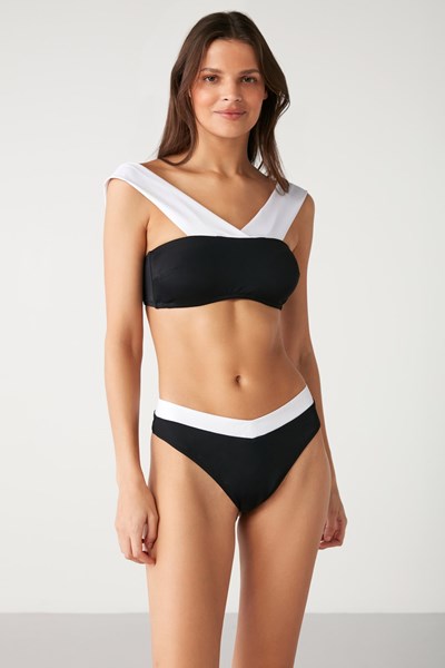 Kadın BIKINI Crue Düz Renk Büstiyer String Bikini Ürün Kodu: 1M13MBKY231.093-C00207
